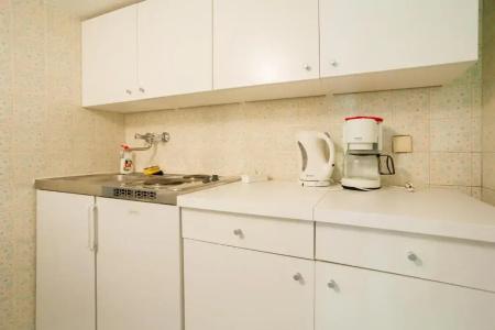 Guest House Steel - 48