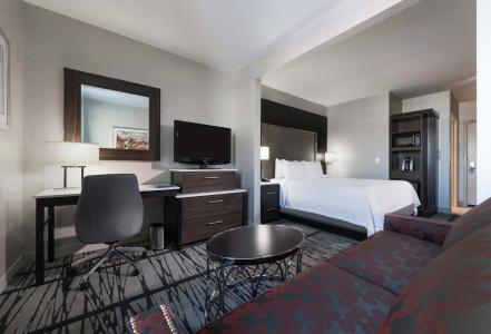 Fairfield Inn & Suites by Marriott Boston - 15