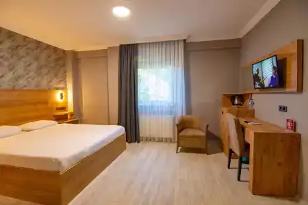 Sandal Otel - 33