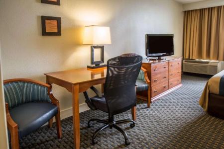 Comfort Inn South Oceanfront - 49