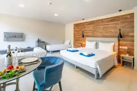Bamboo Suites Boutique - 169