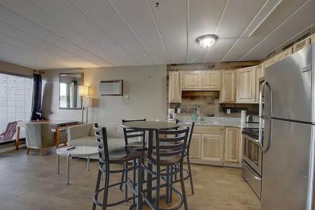 Delton Oaks Resort - 35