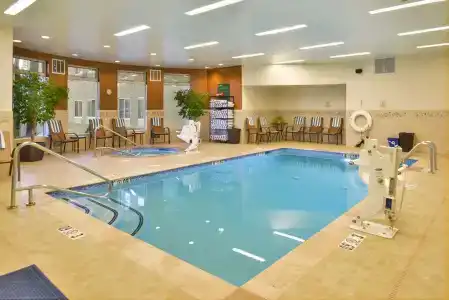Hilton Garden Inn - 10