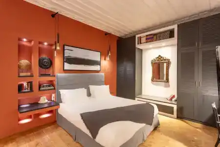 CAMARA SUITES - 67