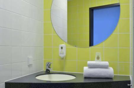B&B Oberhausen am Centro - 23