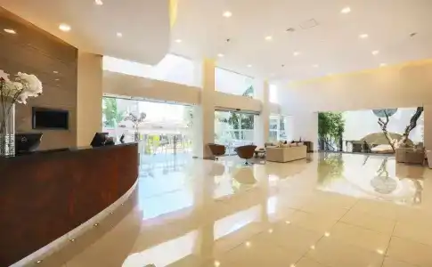 Krystal Urban Guadalajara - 1