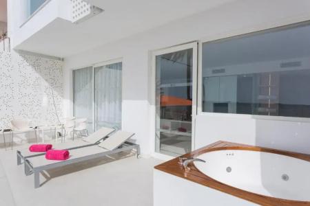 One Ibiza Suites - 201