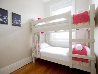 Montacute Boutique Bunkhouse - 12