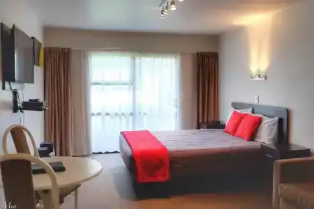 Marksman Motor Inn - 47