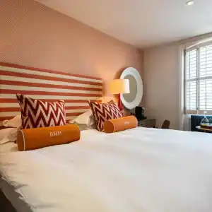 Brighton Harbour & Spa - 43