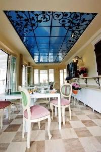 Mocambo - 12
