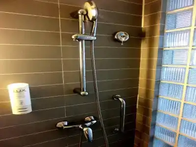 Holiday Inn Express Jinqiao Central, An Ihg - 9
