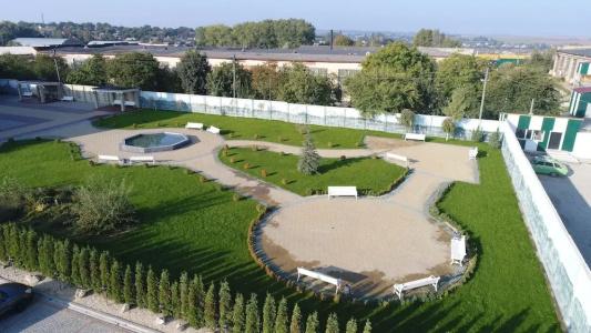 BeSt and Restaurant complex - 23