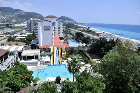 First Class - All Inclusive - 13
