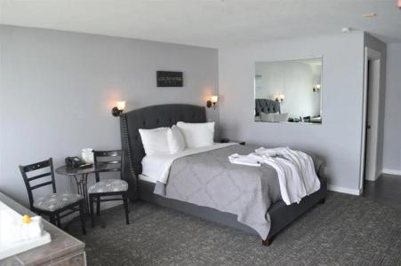 Starfish Manor Oceanfront - 120