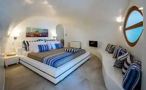 Elite Luxury Suites - 83