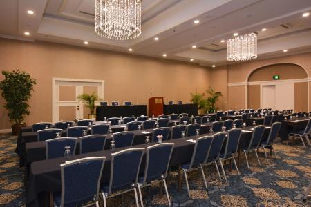 Hilton Palm Beach Airport - 20