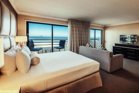 The Waterfront Beach Resort, A Hilton - 62