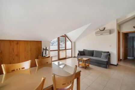 Fora Apart - 54