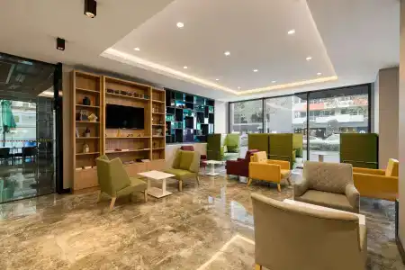 Park Inn by Radisson Izmir - 1