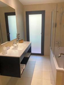 Petit Palau - Adults Only - 57