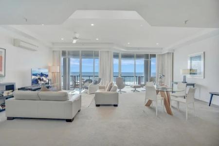 Oceana On Broadbeach - 52