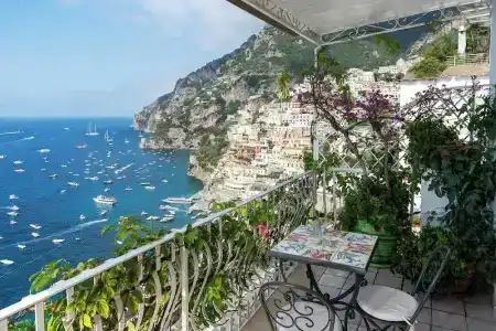 Eden Roc Suites - 180