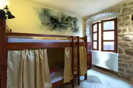 Old Town Youth Hostel - 5
