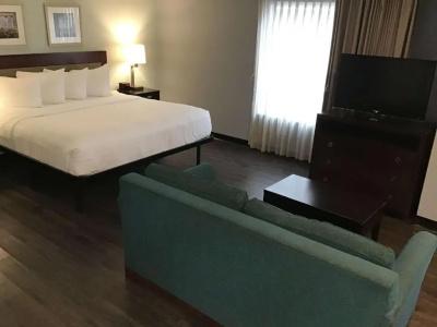 SureStay Studio by Best Western - 70