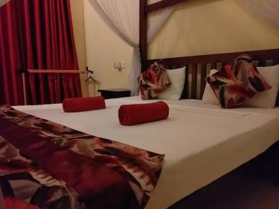 Marine Tourist Guest House At Negombo Beach - 12