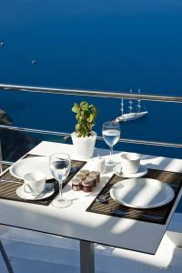 Cosmopolitan Suites - Small Luxurys of the World - 9