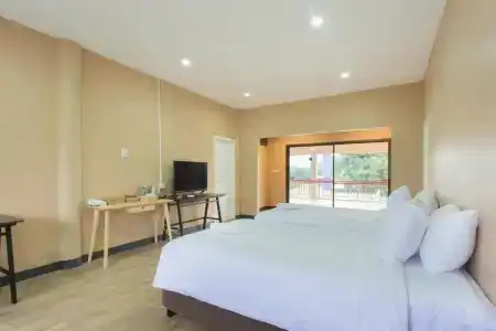 Grandsiri KhaoYai - 129