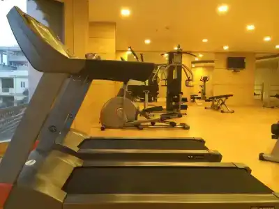 Golden Tulip Jaipur - 16