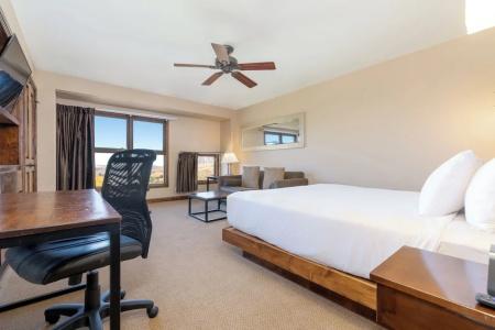 The Peaks and Spa - 57