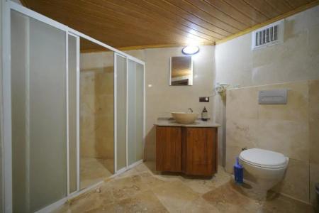 View Cave - 157