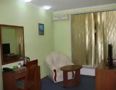 Три Дельфина - 2