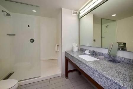 Courtyard by Marriott Downtown - 32
