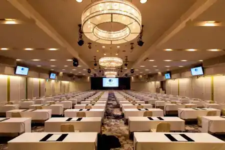 DoubleTree by Hilton Naha Shuri Castle - 18