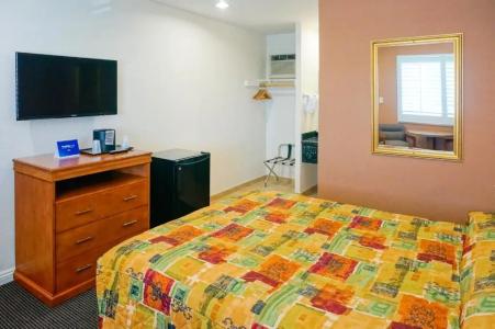 Dunes Inn - Sunset - 33