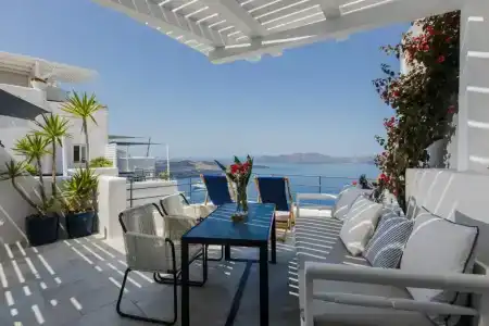 Porto Fira Suites - 102