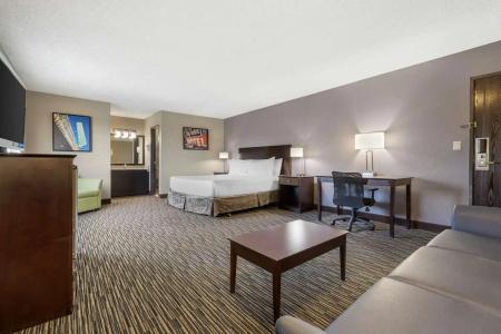 Best Western Mccarran Inn - 39