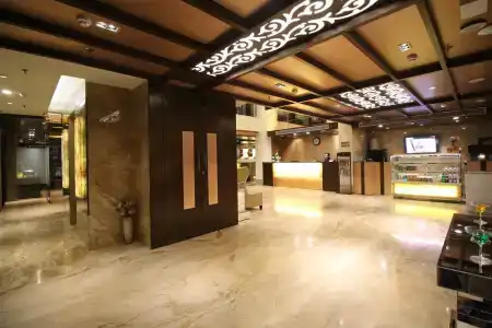 Golden Grand - 11