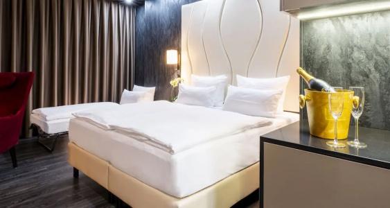 Plaza Schwerin; Sure Collection By Best Western - 157