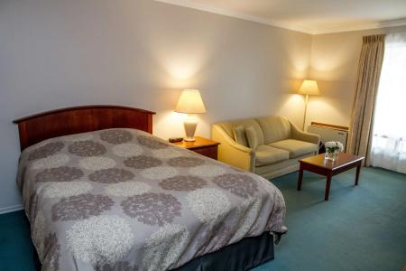 Rideau Heights Inn - 0