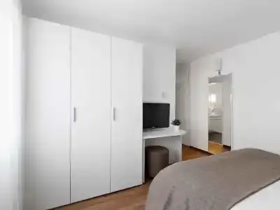 ibis Locarno - 91