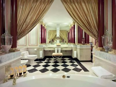 Lotte New York Palace - 7