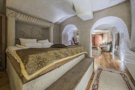 Ottoman Cave Suites - 13
