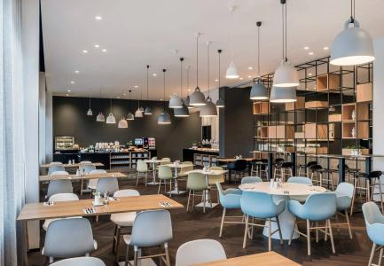 Courtyard by Marriott Brno - 21