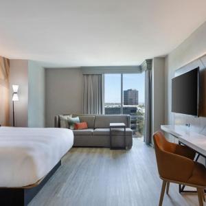 Houston Marriott North - 25