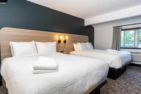Days Inn & Suites by Wyndham - 44